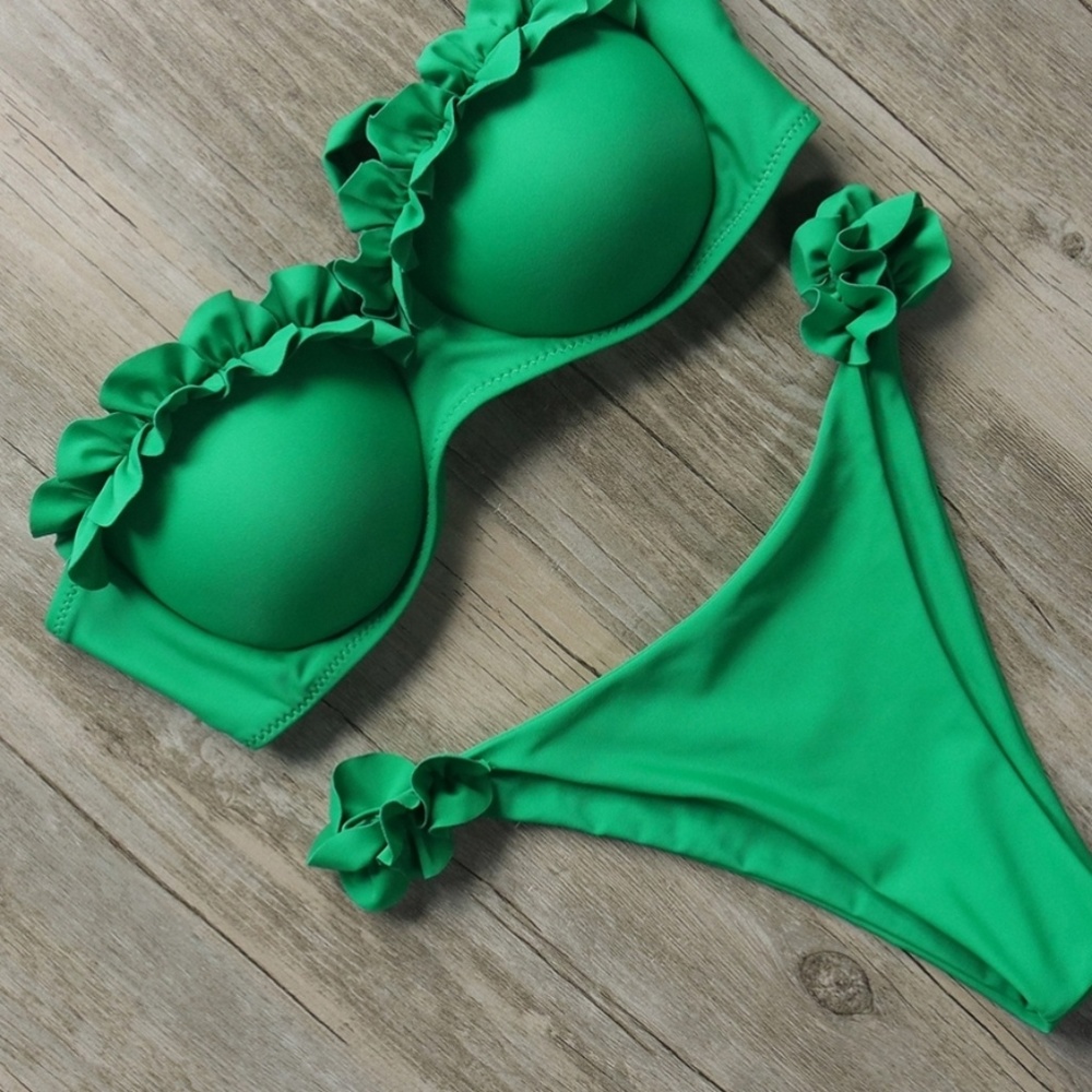 LAST L!!!Green Sexy Ruffle Bikini Set with Push up - Picture 2 of 6